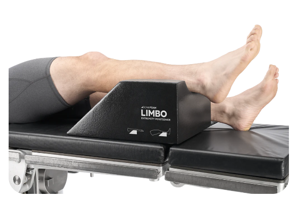 Medical leg positioning device for precise alignment during procedures.
